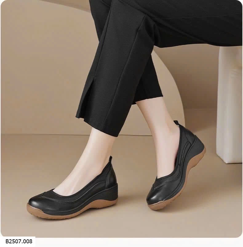 Top 15 Shop Bán Giày Lười Nữ đẹp và chất lượng các nàng phải biết