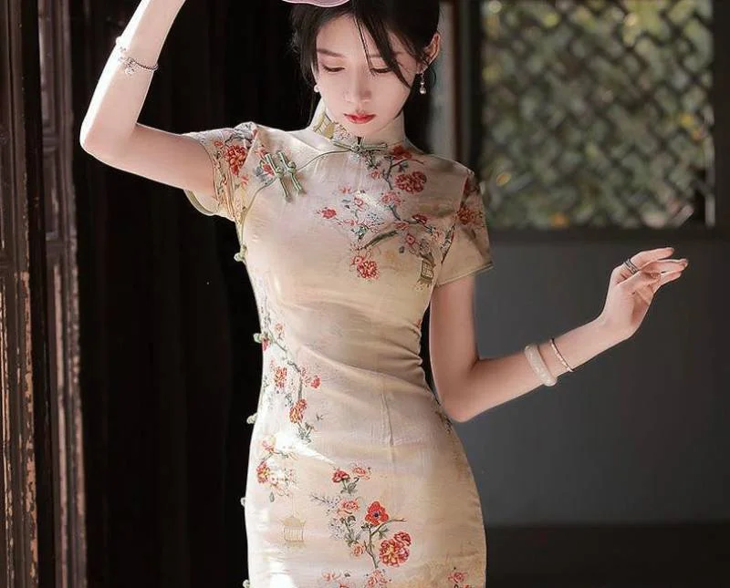 Chọn vải may sườn xám tôn da, tôn dáng và tôn vẻ quý phái