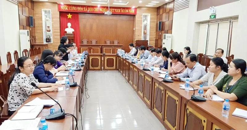 Cán bộ - Cán bộ là gì trong hệ thống hành chính Việt Nam? Cán bộ - Cán bộ là gì trong hệ thống hành chính Việt Nam?